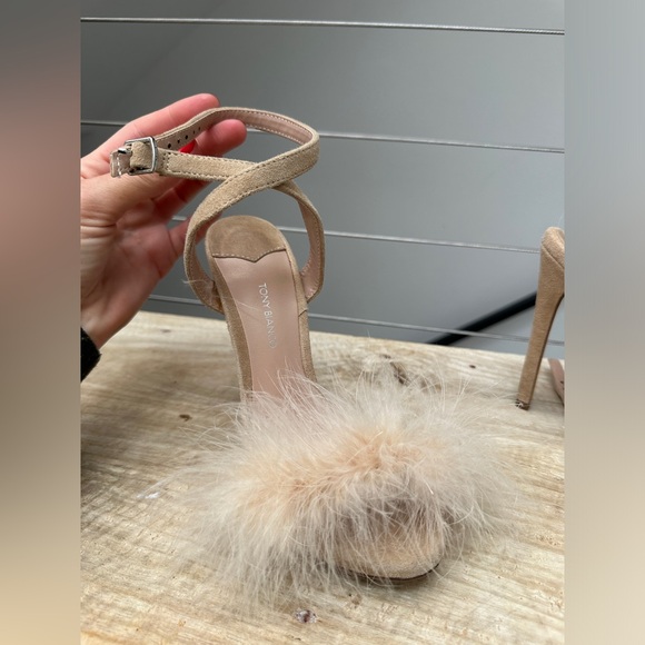 Tony Bianco Avery Tan Suede Fur Heel – Luxury Statement Sandal | Size 6 - Picture 5 of 9